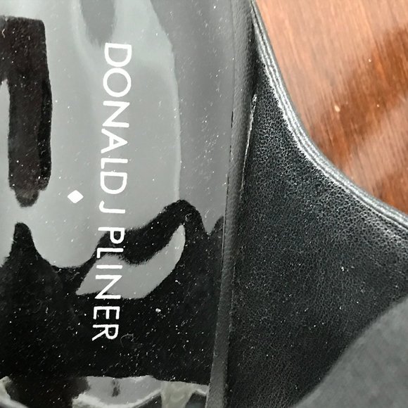 Donald J Pliner Eeva Black Wedge Sandals - Picture 7 of 8